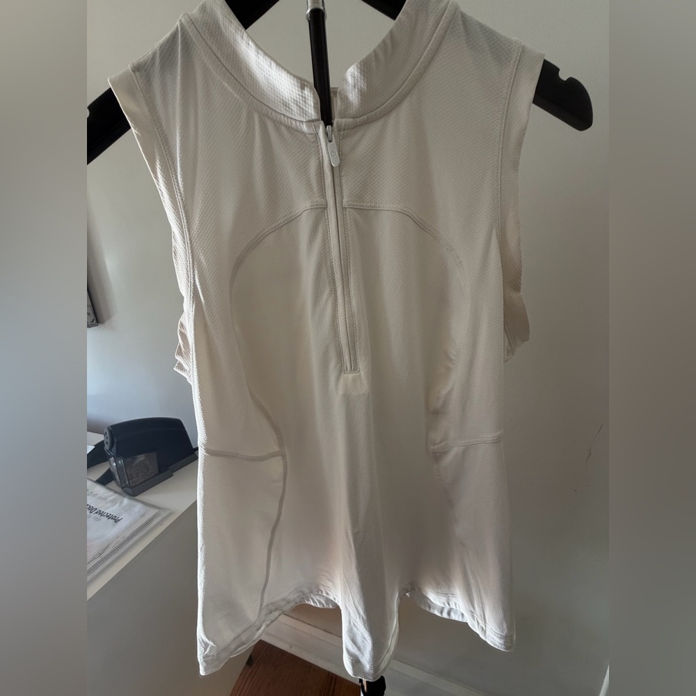 Lululemon Women's Sleeveless Quarter-Zip Performance Top